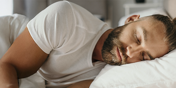 Cómo el sueño influye en la salud de tus riñones